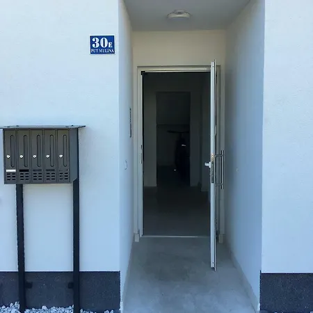Ventula Lägenhet Trogir